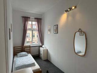 PozNest - Tanie Pokoje - Samodzielne Zameldowanie - Self Chek - Poznań - 9