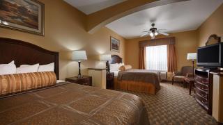 Best Western Plus Manvel Inn & Suites - 9