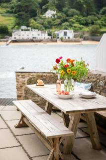 Ferry Cottage - 3