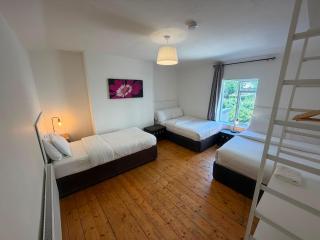 Docklands House - 1