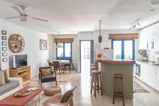 Sandy Bay Home with roof terrace and sea views - 9