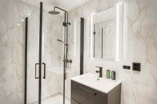 Modern entire apartment in city center 306 - 9