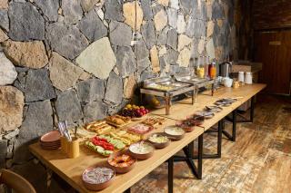 Armenita Family Resort - Riverside Restaurant, Pool & Sauna - 2