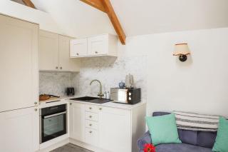 The Piggery - Finest Stays - 6