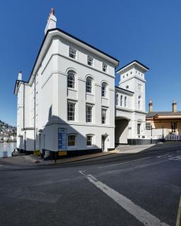 Royal Dart Townhouse - 6