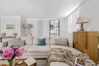 Royal Dart Townhouse - 4