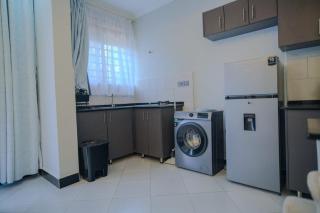Modern Kampala Retreat with Washer and Smart TV Cozylivingug - 9