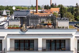 Two Luxury Studios with Balconies & Air Conditioning and a Rooftop Terrace in Ciechocinek by Renters Prestige - 3