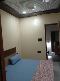 Sarovar Home Stay - 2
