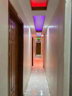 Hotel New Royal Palace Dhanmondi - 4