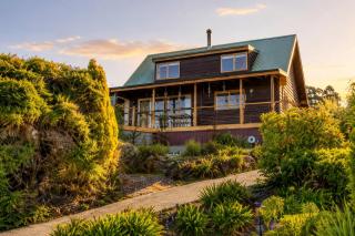 Ocean Views 20kms from CBD Sleeps 10 - 0
