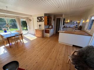 Charming Cozy Holiday Home - 3