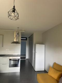 Studio moderne et design , climatisé et entièrement équipé - terrasse et parking inclus - 5