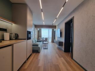 Skyline View Luxury Apartment 2BD - 8