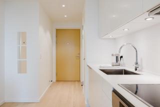 Elegant Apartment Lovely City Views - 4