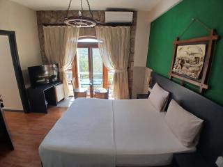 Zone Guest House Bellapais - 1