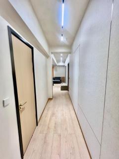 Prime Central Stay City Apartment Bliss - 8