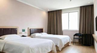 GreenTree Alliance Hotel Urumqi Airport Branch - 2