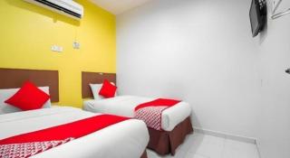 Hotel O Walk Inn - 2