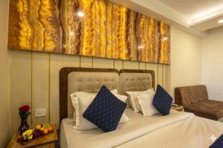 Hotel Klick International 2 Min Walk From New Delhi Metro Station - 9