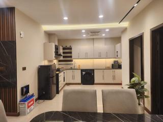 Simple 3 bed Apt across Giga mall with pool - 6