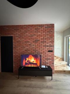 Black House - 4