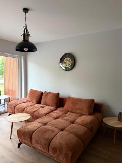 Black House - 5