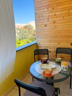 Apartments Kate - with Balcony & Free Private Parking Near the Centre - 9