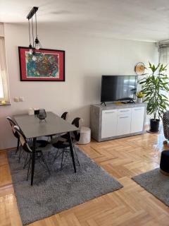 Apartman West - private parking place - 8