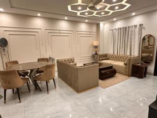 Executive 2Bed Suite in Air Avenue DHA Phase 8 Fast WiFi FF09 - 7