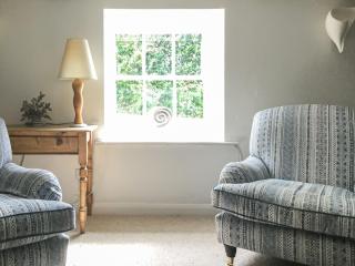 Fuchsia Cottage - 5
