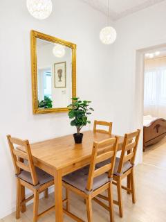 New Point Skyline Sunset Free Parking - 4