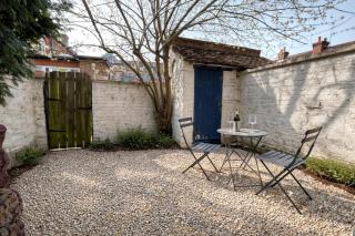 The Cycling Cottage - 9