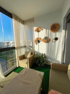 Swimming Pool View Apartment five min walk to the Beach - 6