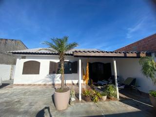 Bright & Spacious Beach House - 3 bedrooms - 0
