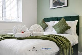 AltoHaus Luxury 4BR House By AltoLuxo Short Lets & Serviced Accommodation With Parking - 2