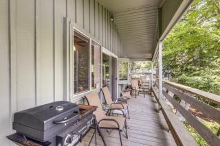 Lakefront Home w/ Decks & Views in Newbury - 8