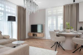 Stylowe Apartamenty z Balkonami Blisko Tężni Solankowych by Renters Premium - 3