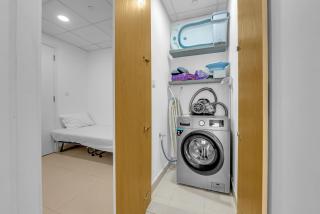 Luxurious 2 bedroom + Maid room Apartment with Burj Khalifa View - 1