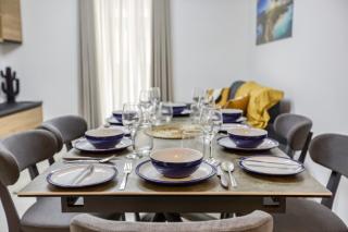 Designer Apartment Near Seafront with Balcony & Patio - 8