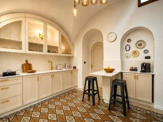 Authentic Jerusalem House 4 Bedrooms By Isrentals - 3