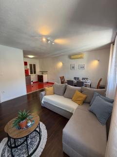 Apartmani Brač - 1