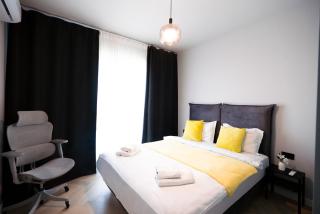 Soni Luxury Apartments 351 Plaza with Free Private Parking & Self Check-in - 8