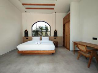 3BR Luxury Villa 8 Min to Munggu Beach - 4