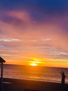 Golden Beach Cottages - 9