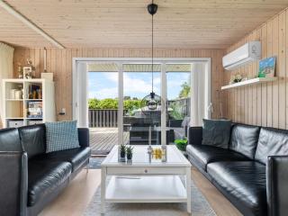 Holiday Home Anouk - 700m from the sea by Interhome - 9