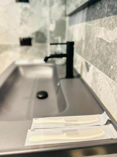 Lungomare Luxury Seaview Suites - Valona - 7