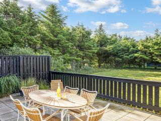 Holiday Home Ilya - 900m from the sea by Interhome - 9