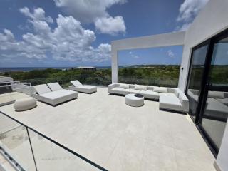 Ocean View Apartment with Own Private Gym Sauna & Plunge Pool - 9