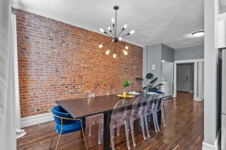 5BR Family Home Near Missouri Botanical Garden | Parking in Back | Shaw STL - 1